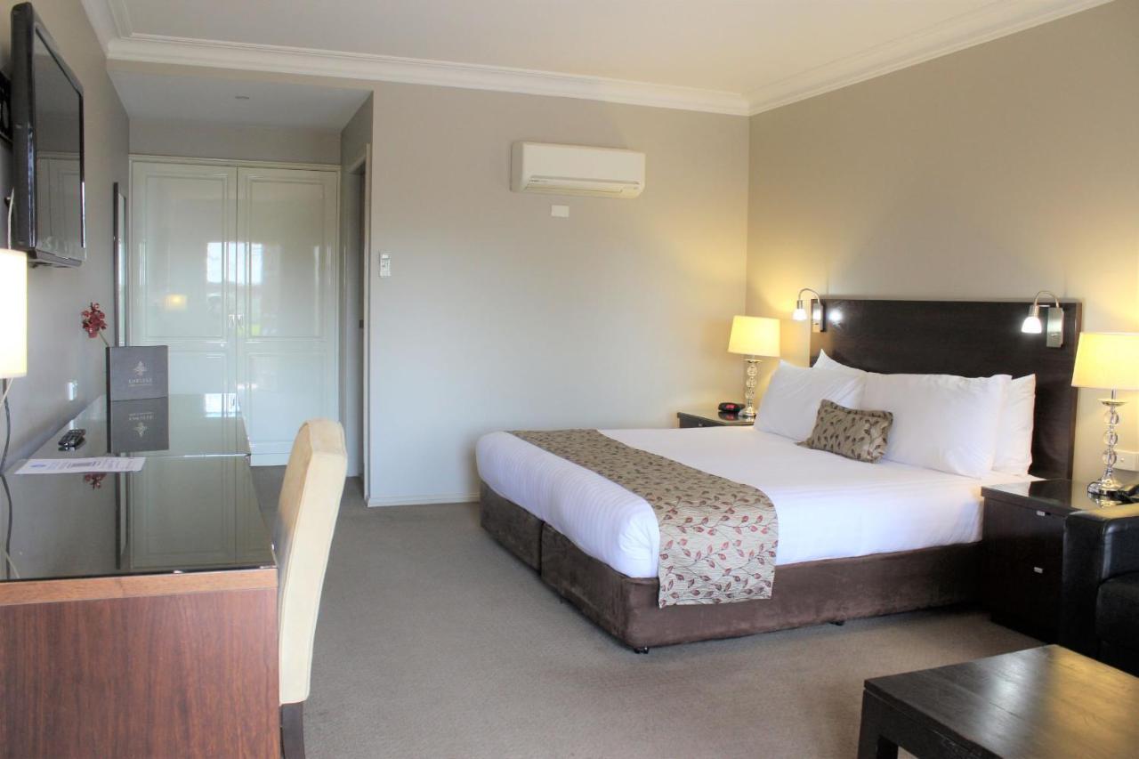 Carlyle Suites & Apartments Wagga Wagga Exterior photo